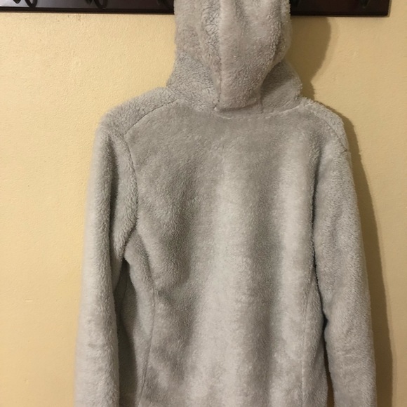 New balance zip up workout sweatshirt - Picture 2 of 4